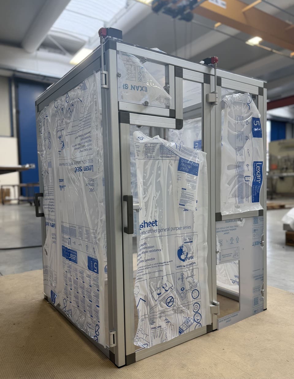 Protezione in alluminio per impianto di riempimento